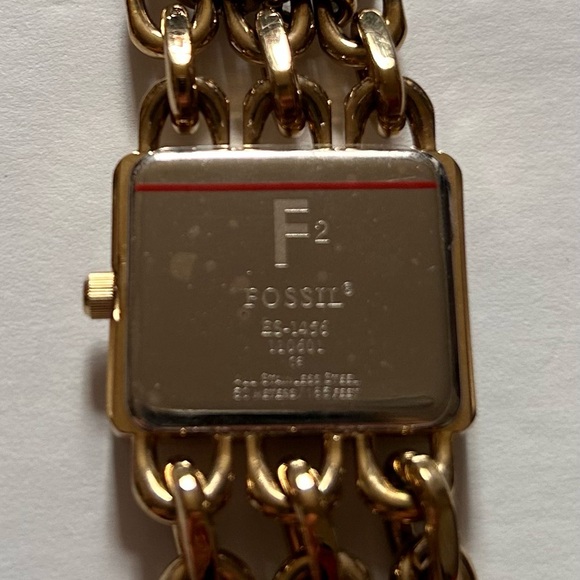 NWT FOSSIL GOLD TONE ADJUSTABLE CHAIN LINKED WATCH - Picture 3 of 3